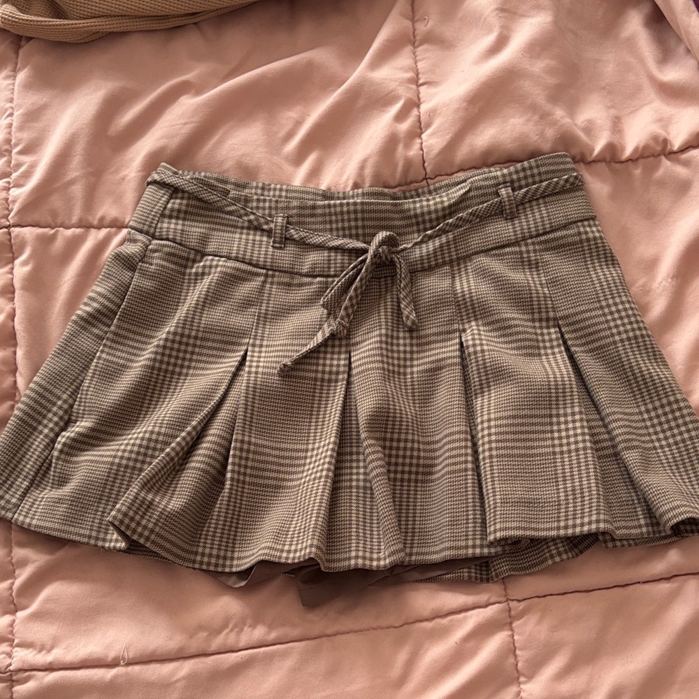 Hollister mini skort